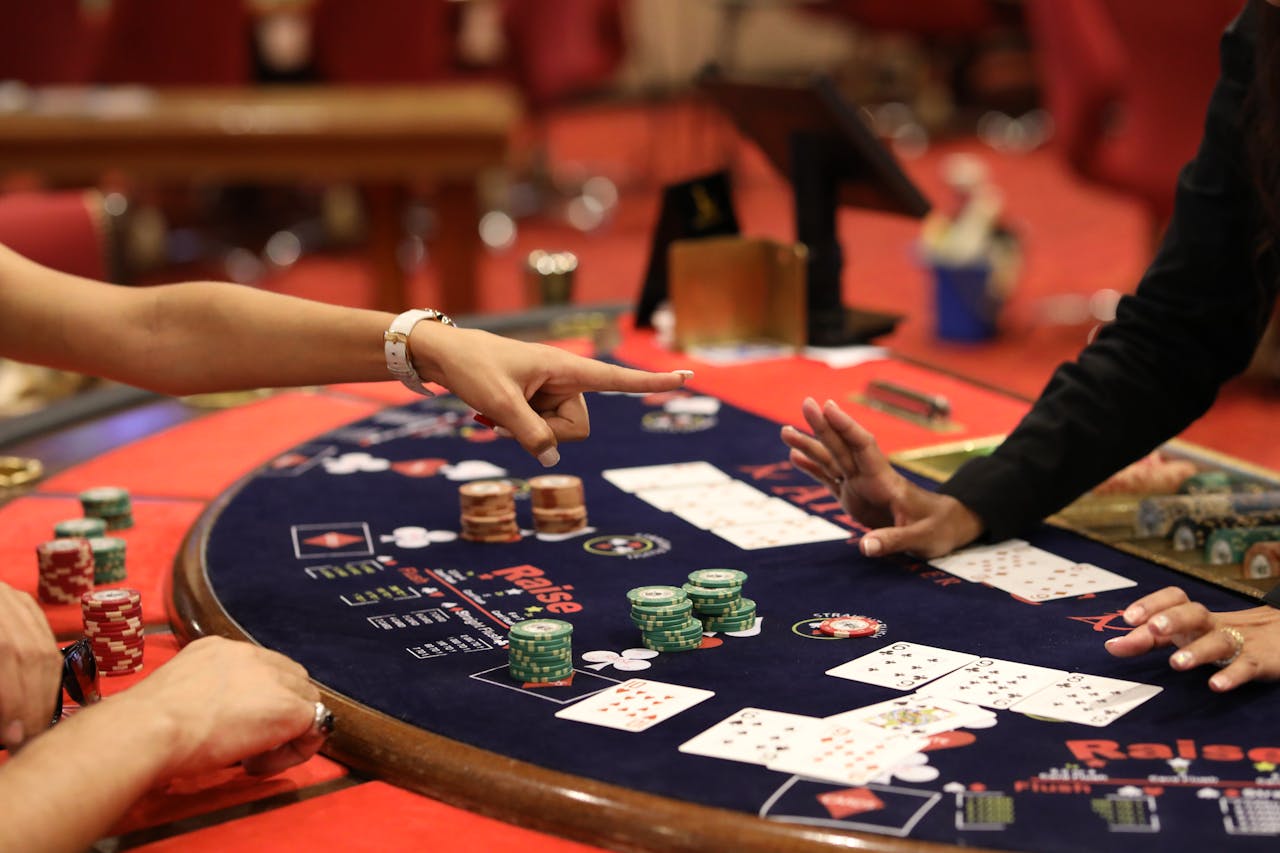 poker table